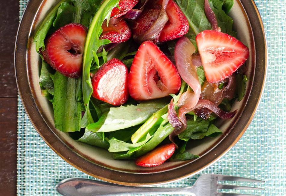 Dandelion Strawberry Salad - Dr. Sebi's Cell Food - Dr. Sebi's Cell Food